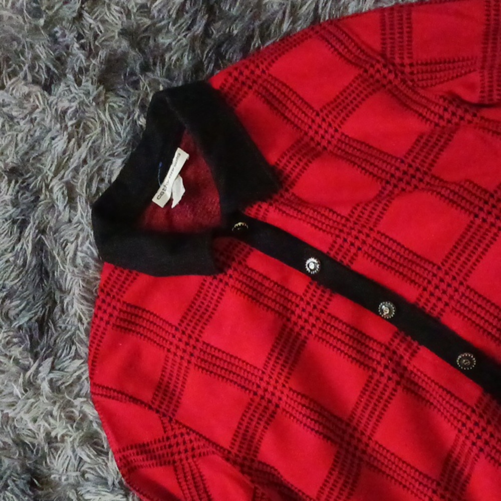 Red Vintage Button-Up Cardigan with black collar